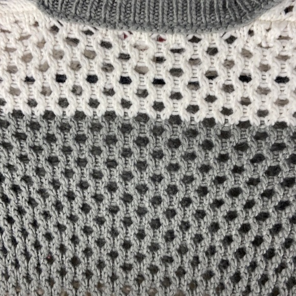 Arizona waffle Sweater, Gray and White, Small - Picture 5 of 8